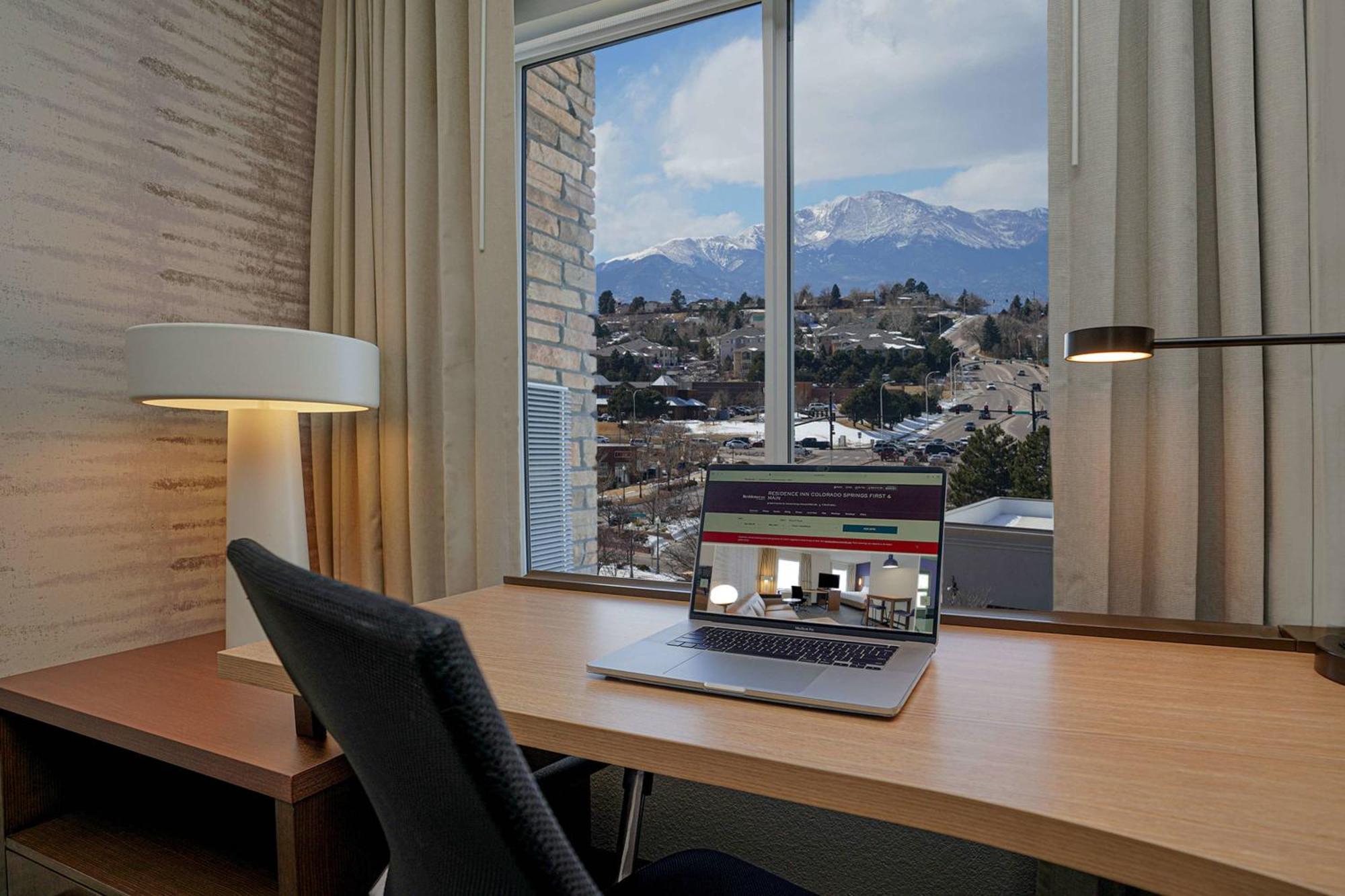 Residence Inn By Marriott Colorado Springs First & Main Ngoại thất bức ảnh